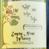 空巢滿月甜白葡萄酒(Empty Nest Winery Full Moon White Sweet, Iwoa, USA)