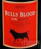 尹格溫酒莊埃格里比卡弗公牛之血紅葡萄酒(Egervin Egri Bikaver Bulls Blood, Eger, Hungary)