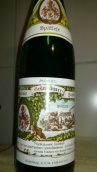 翠綠布魯?shù)虏裢硎绽姿玖畎灼咸丫?C. von Schubert Maximin Grunhauser Bruderberg Riesling Spatlese, Mosel, Germany)