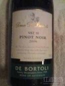 德保利迪恩10號桶黑皮諾干紅葡萄酒(De Bortoli Deen Vat 10 Pinot Noir, South Eastern Australia, Australia)