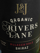 雙J河道設(shè)拉子紅葡萄酒(J & J Vineyards Rivers Lane Shiraz, McLaren Vale, Australia)