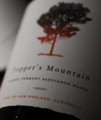 托佩爾山橡木桶發(fā)酵長相思白葡萄酒(Topper's Mountain Barrel Ferment Sauvignon Blanc, New South Wales, Australia)