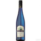 蓝仙姑半甜白葡萄酒(Blue Nun Qualitatswein Medium Sweet, Rheinhessen, Germany)