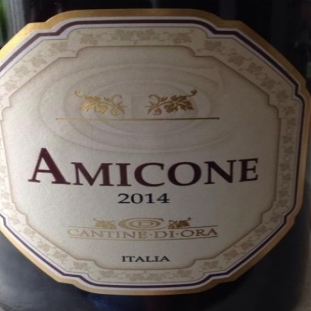 cantinedioraamiconerossovenetoitaly