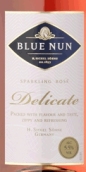 藍仙姑精致桃紅起泡酒(Blue Nun Delicate Sparkling Rose, Germany)